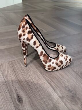Vero Cuoio Leopard Print Stiletto Pumps in Brown and Cream